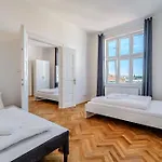 Grand Old Town Apartman
