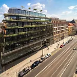 Grand Old Town Apartman *