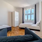 Grand Old Town Apartman *